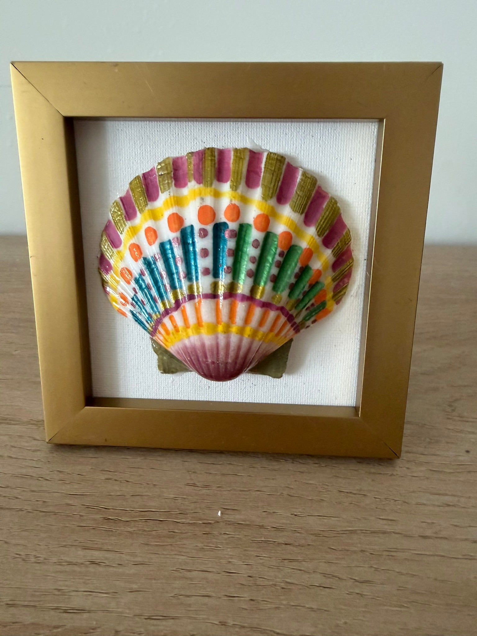 Fiesta Rainbow Scallop in Gold Shadow Frame