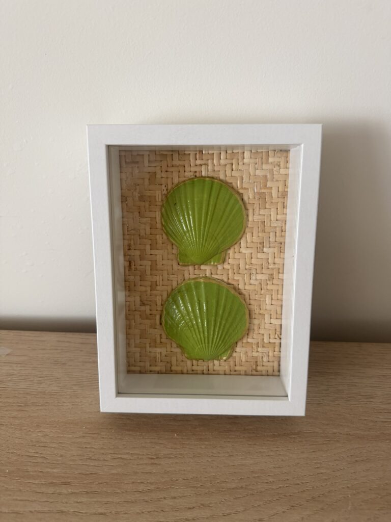Lime Green Scallop Duo on Rattan Weave