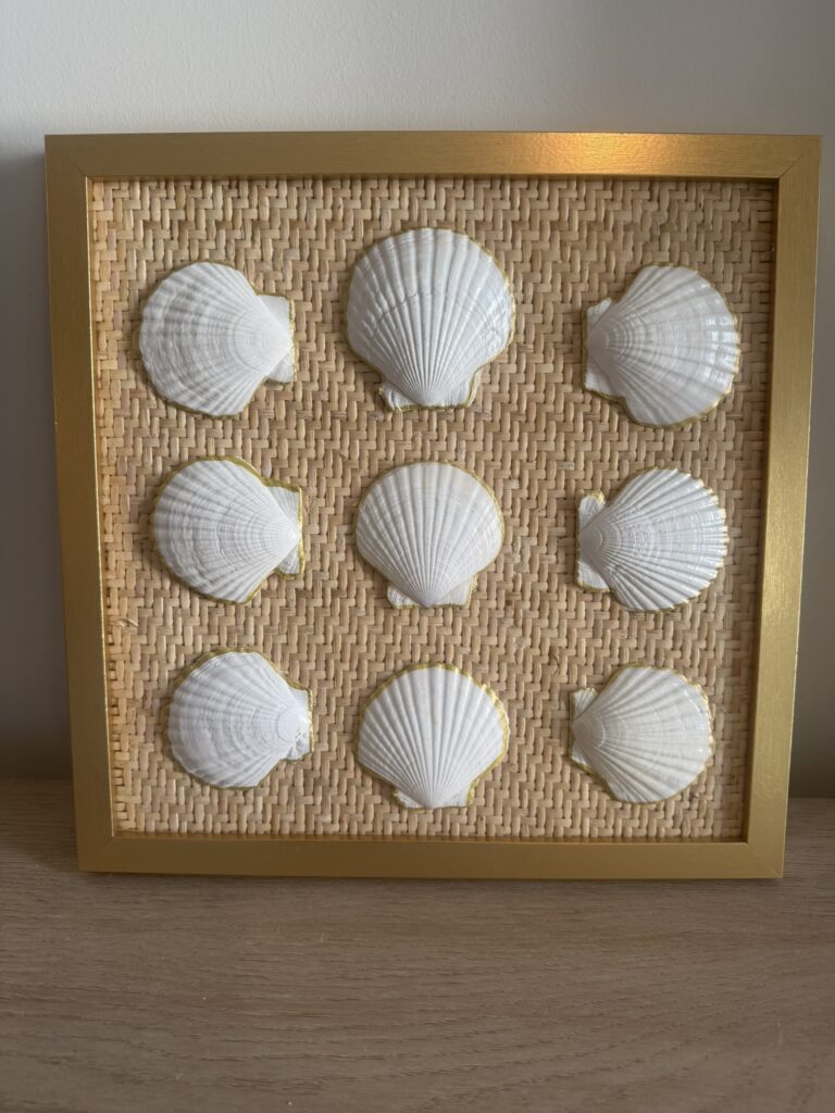 White Scallop Grid on Rattan Weave in Gold Frame